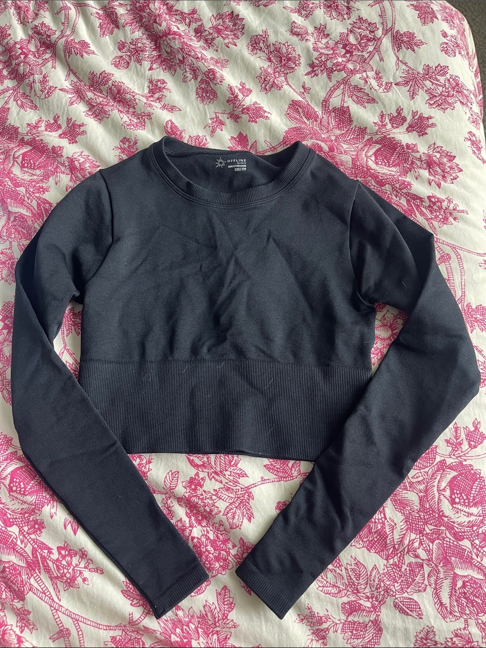 Aerie Black Cropped Long Sleeve Workout Top